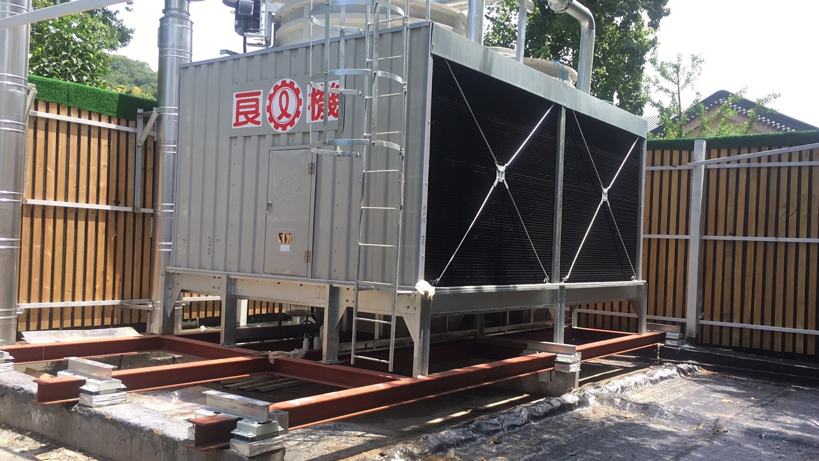 杭州新新饭店冷水机组低频噪声治理